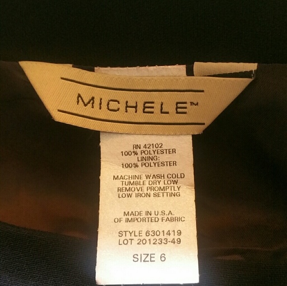 Black A-Line Skirt, by Michelle, Sz 6 - Picture 4 of 7